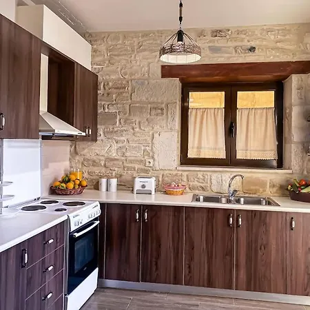 Villa Olive Land - γη τησ ελιασ / Stone Villa. *