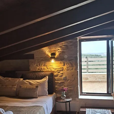 Olive Land - γη τησ ελιασ / Stone Villa. Villa *