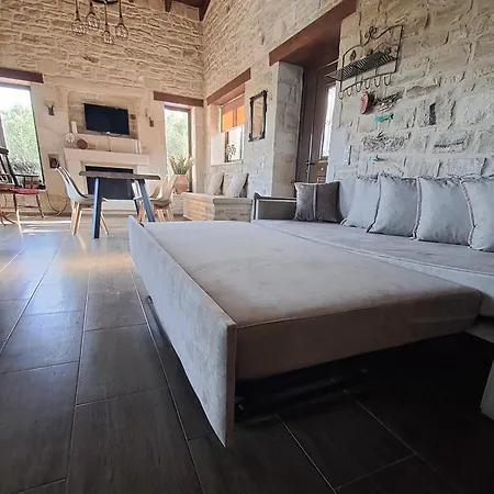 Olive Land - γη τησ ελιασ / Stone Villa. *